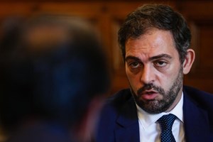 OE2021: Governo considera 'incompreensível' voto contra do BE