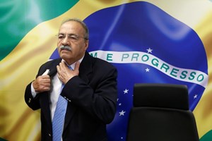 O senador brasileiro que escondeu 5 mil euros nas cuecas