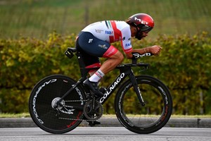 Giro: Gaviria deixa corrida por estar novamente infetado com Covid-19
