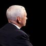 A “mosca” na cabeça de Pence que dominou o debate com Kamala nos EUA