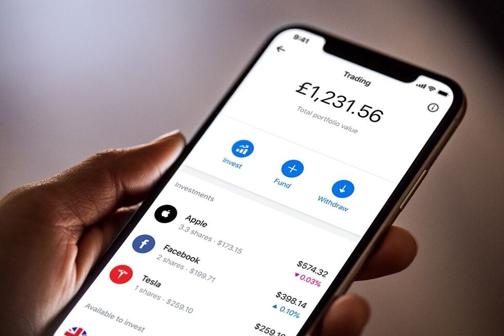 revolut açoes