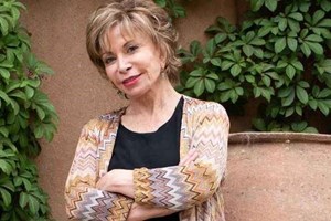 Novo livro de Isabel Allende sai hoje em Portugal e em simultâneo nos países de língua espanhola