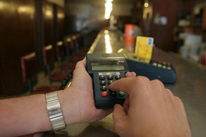 Problema informático tirou milhares de euros das contas dos comerciantes