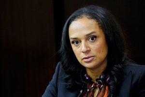 Novo Banco, BCP e CGD processam empresa de Isabel dos Santos que controlava Efacec