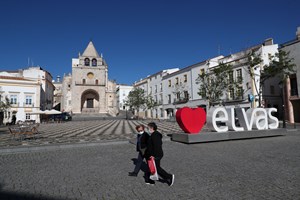 Covid-19: Clientes espanhóis desaparecem de Elvas e deixam comércio em risco