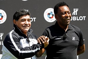“Eterno Diego”: a despedida do mundo do futebol a Maradona