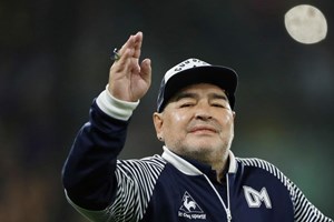 O último desejo de Maradona: “Marcar mais um golo aos ingleses, agora com a mão direita”