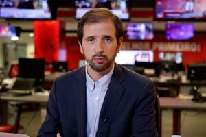 NunoTiagoPinto_ComentárioEmailsTrump_sábado.mp4