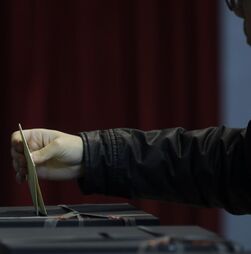 CNE: Votação está a decorrer com normalidade 