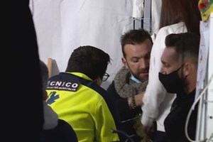 Ljubomir Stanisic regressou ao protesto depois de ter estado no hospital