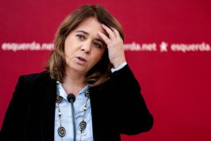 BE: Críticos acusam Catarina Martins de dar “tiro na democracia”