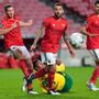 Benfica vence Paços de Ferreira com golo nos últimos minutos