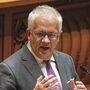 Mais uma baixa no SEF: Coordenador demite-se após declarações de Eduardo Cabrita no Parlamento