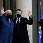 Macron testa positivo para a covid-19. Esteve com António Costa na quarta-feira 