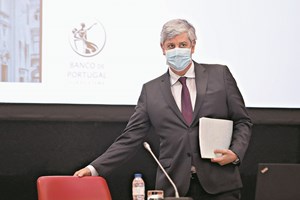 Dívida pública baixou 1,1 mil milhões devido a amortizações