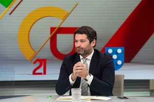 Ventura quer suspender mandato. O que fizeram Louçã ou Jerónimo?