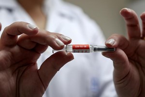 Covid-19: Duas novas vacinas chinesas com eficácia de 65% e 72%