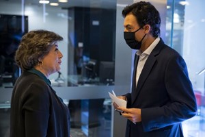 Ana Gomes e Mayan em confronto entre 'neo-socialismo' e 'neo-liberalismo'