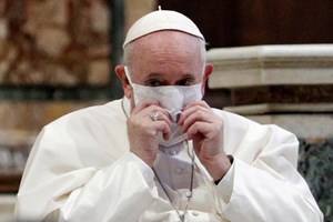 Vaticano: Papa Francisco 'reagiu bem' a cirurgia ao cólon