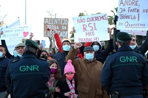 Ventura manda 'trabalhar' ciganos e antifascistas em Serpa