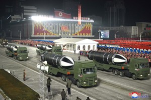 Coreia do Norte revela o novo míssil submarino