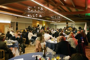 Jantar de Ventura com 160 pessoas em ambiente de festa apesar do confinamento