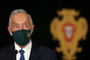 Marcelo promulga simplificação do regime jurídico para estudantes e trabalhadores estrangeiros