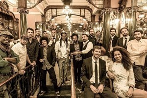 A Orquestra Bamba Social pôs o seu Samba de Bolso online