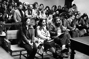 Carlos Antunes (1940-2021): O revolucionário que cortou com Cunhal e influenciava Otelo