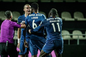 Loum pede desculpa aos adeptos do FC Porto por desentendimento com Pepe