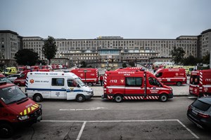 Hospital de Santa Maria tem 60 doentes internados em cuidados intensivos