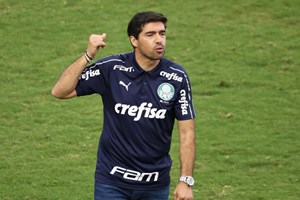 Abel, o atinado que não pagava bolos aos colegas da faculdade