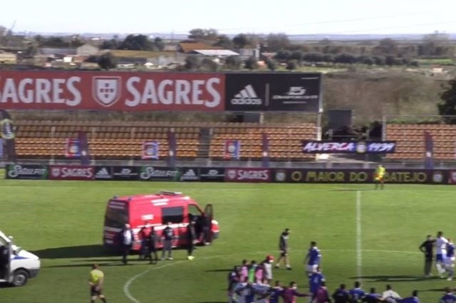 Alex Apolinário - Morreu jogador do Alverca que sofreu paragem