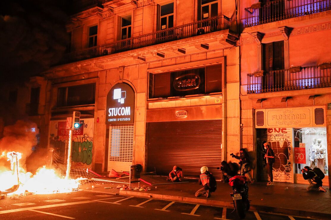 Protestos em Espanha contra detenção de Pablo Hasél