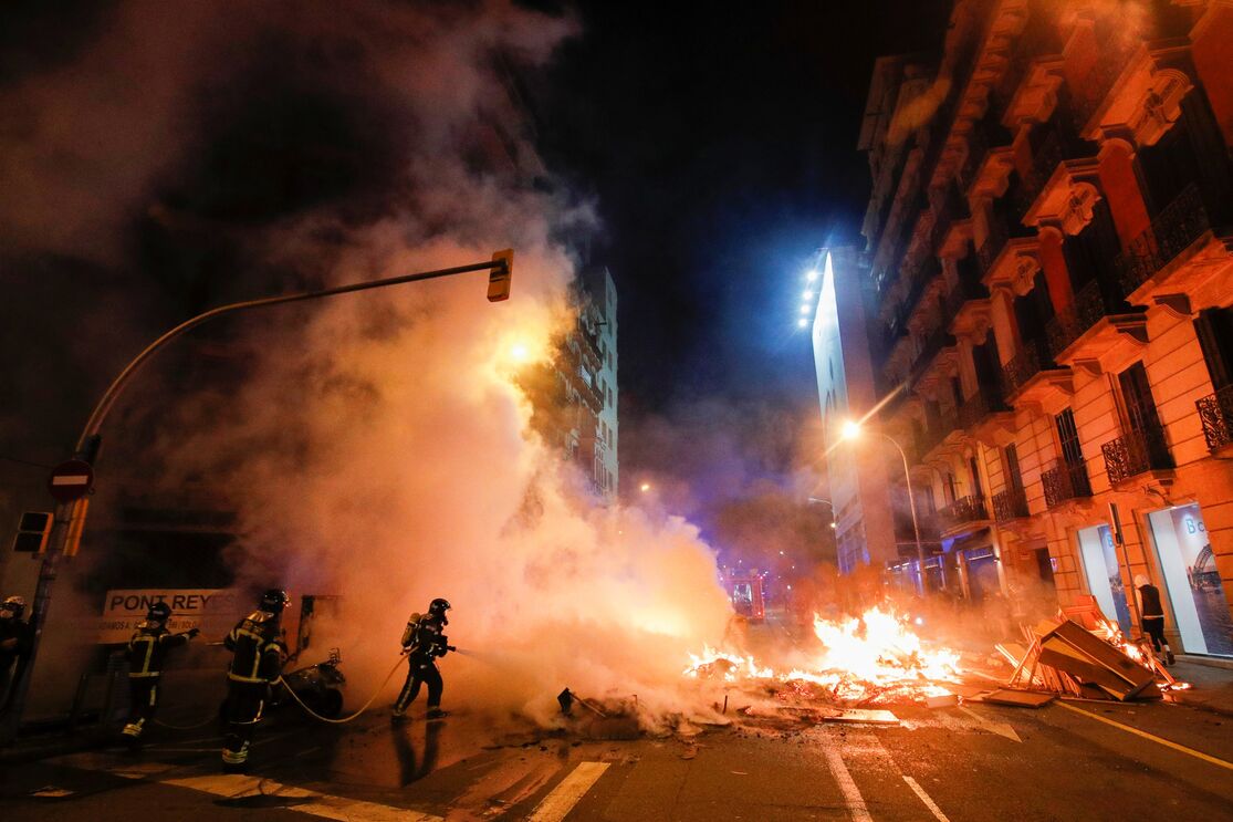 Protestos em Espanha contra detenção de Pablo Hasél