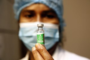 Pessoas que já tiveram covid-19 podem só precisar de uma dose da vacina