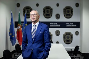 “Andamos num Cinquecento e o criminoso num Ferrari”