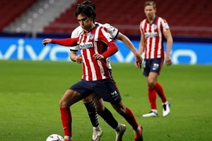 João Félix testa positivo à covid-19
