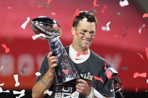 Tom Brady, o supercampeão que em português só diz: 'o pai não sabe nada'