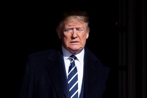 Trump suspenso do Facebook e Instagram por mais seis meses
