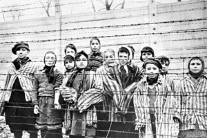Polónia aperta o cerco a historiadores do Holocausto
