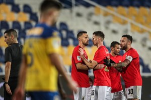 Benfica vence Estoril por 3-1 e abre caminho para a final da Taça