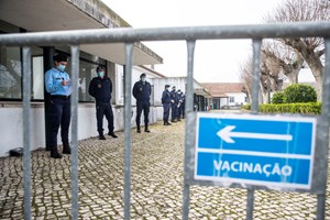 Onde se vai vacinar em massa em Portugal?