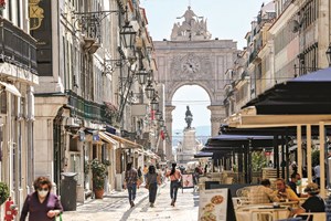 Risco de pobreza diminui mas ainda atinge mais de dois milhões de portugueses