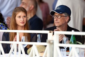 Jennifer Gates, a filha mais velha de Bill Gates que já foi vacinada contra a covid-19