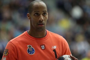 Andebol. Alfredo Quintana sofre paragem cardiorrespiratória em treino