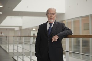 Estado continuou a fazer contratos milionários com empresa investigada pelo MP