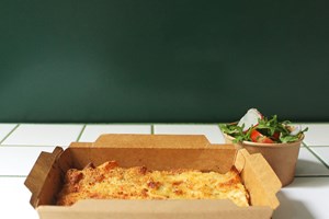 Em momento de crise, o É Um Restaurante continua a alimentar sem abrigo com futuro