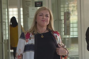Deputada do PS facilita reunião de venda da Omni