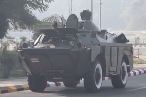 Tanques e barricadas nas ruas após golpe militar em Myanmar - SÁBADO